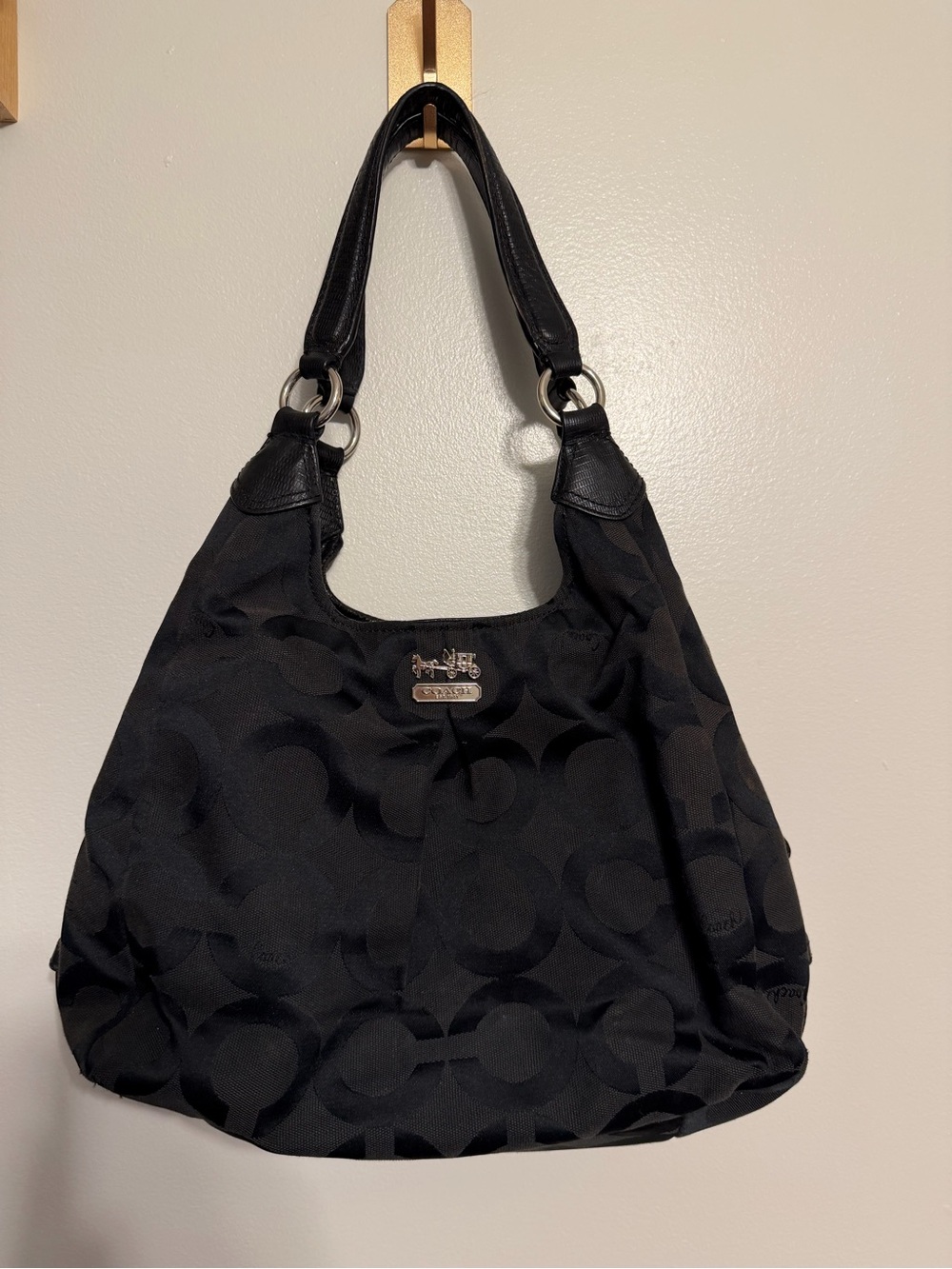 VTG Coach Madison Maggie Hobo Sleek Black Sateen w Op Art Red Interior